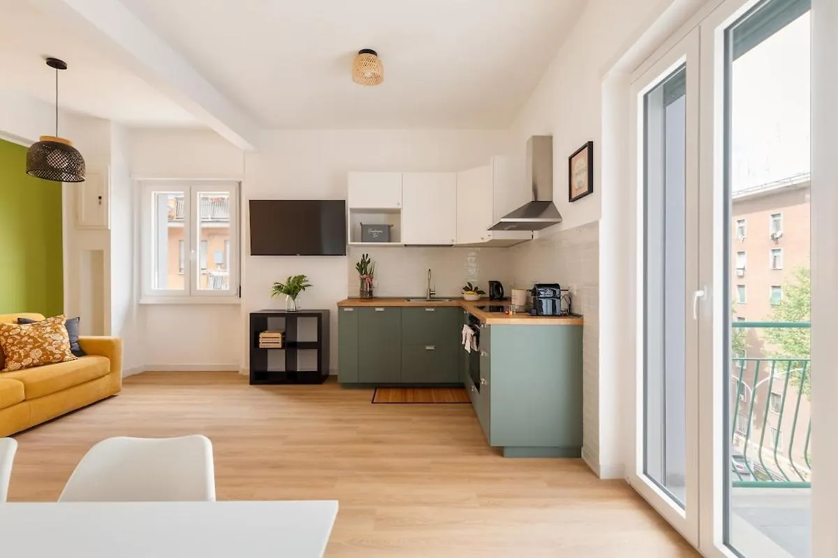 Design Apartment, Near Tiburtina Station Rome