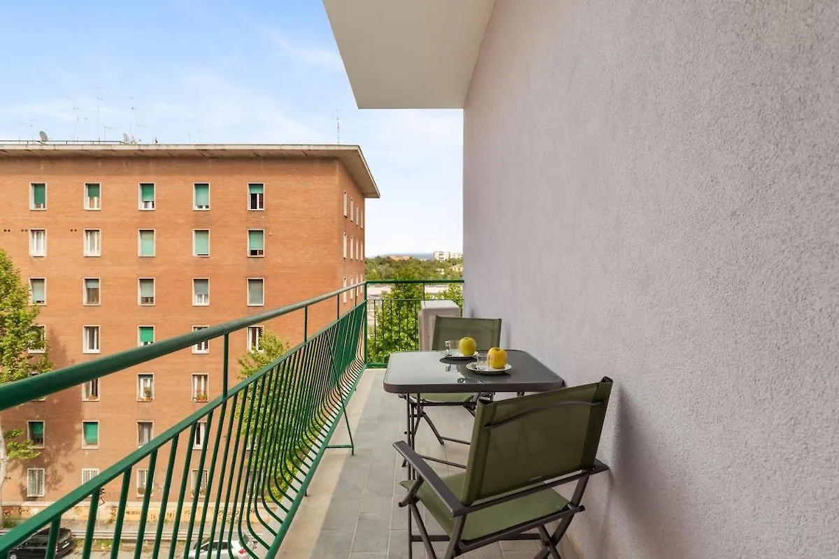 Apartment Design Apartment, Near Tiburtina Station Rome