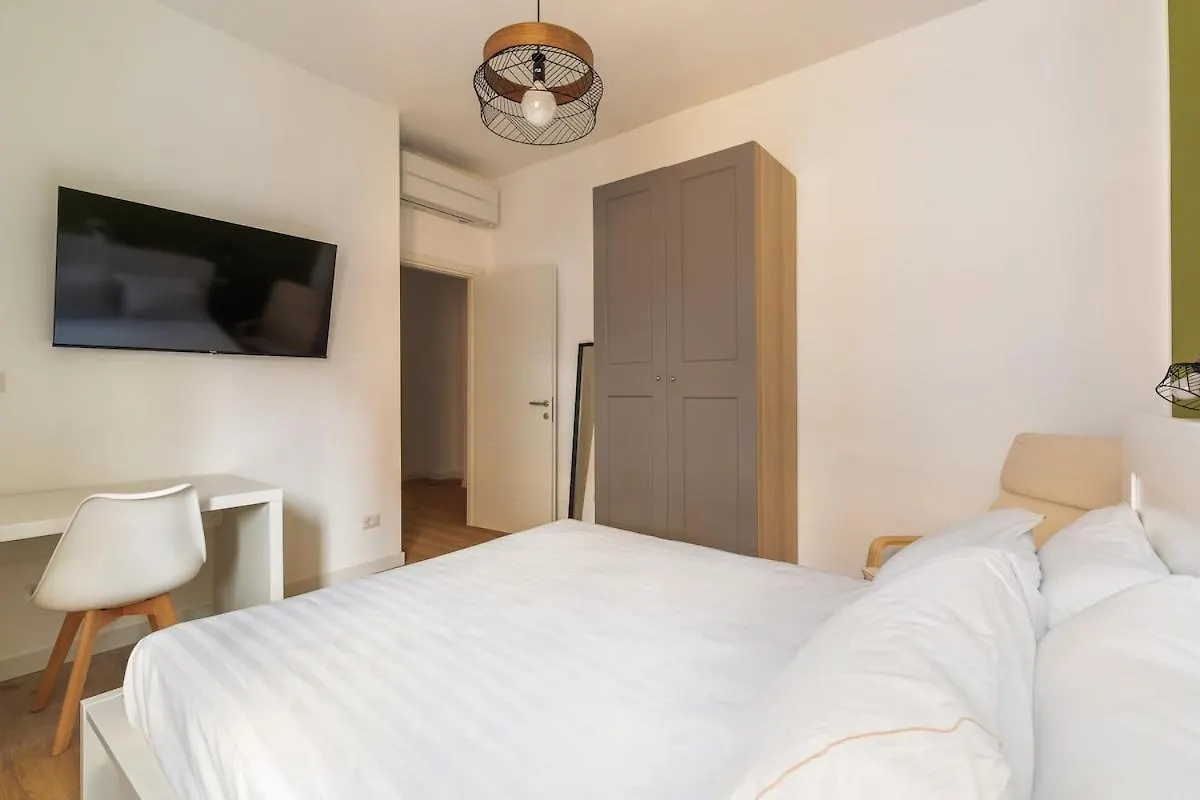 Apartment Design Apartment, Near Tiburtina Station Rome Italy