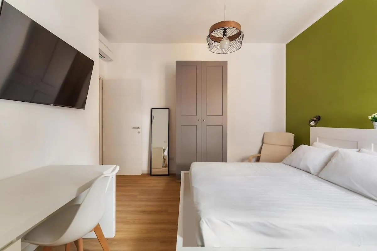 Design Apartment, Near Tiburtina Station Rome Apartment