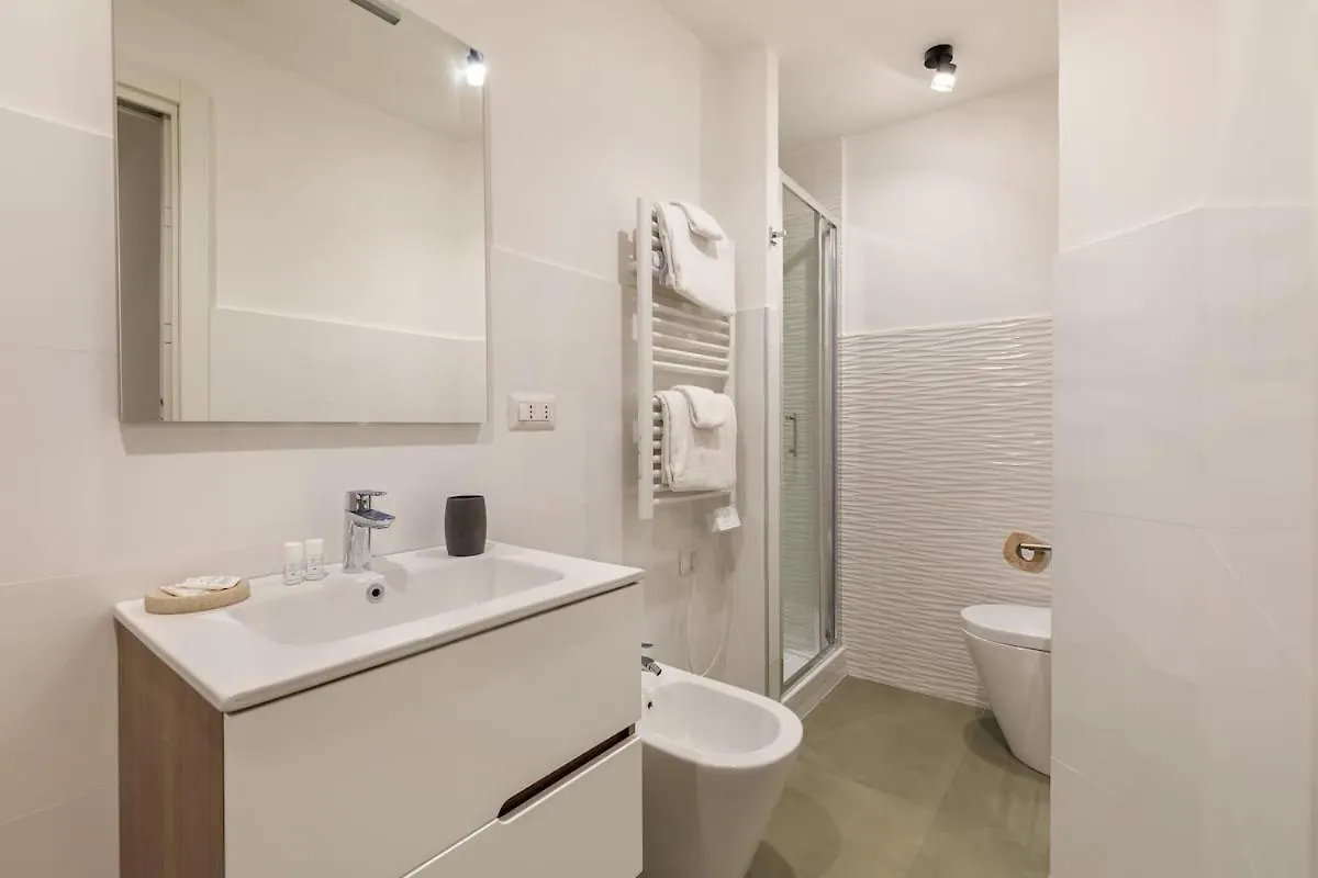 Design Apartment, Near Tiburtina Station Rome